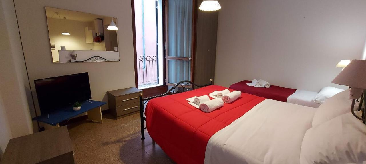 Marconi Rooms Loggia Delle Erbe 베로나 외부 사진